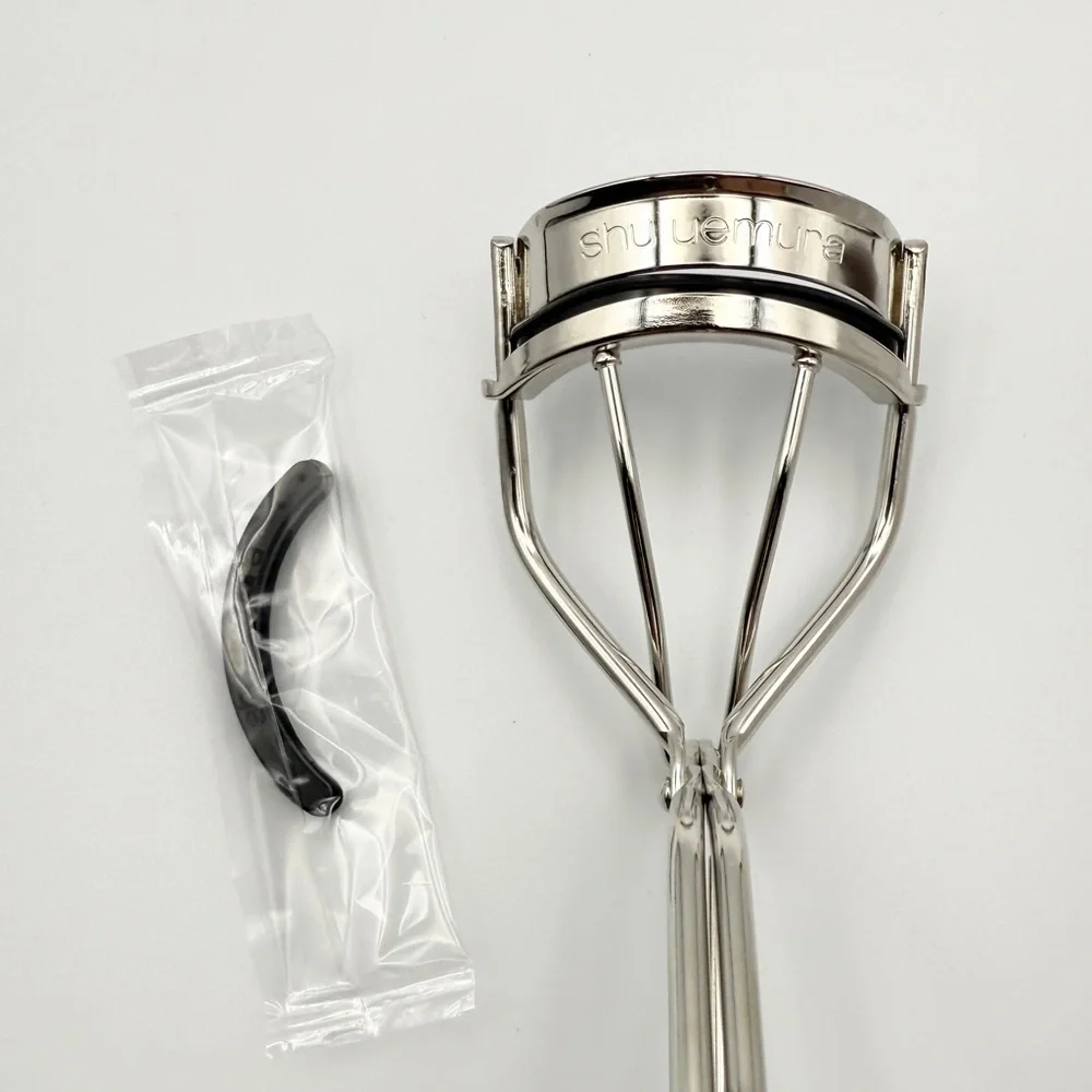NWT Shu Uemura Eyelash Curler with Silver Finish - Picture 5 of 6